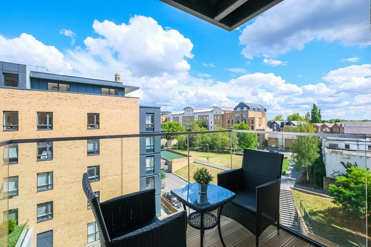 Silver Apartment Kew Bridge London Exterior photo